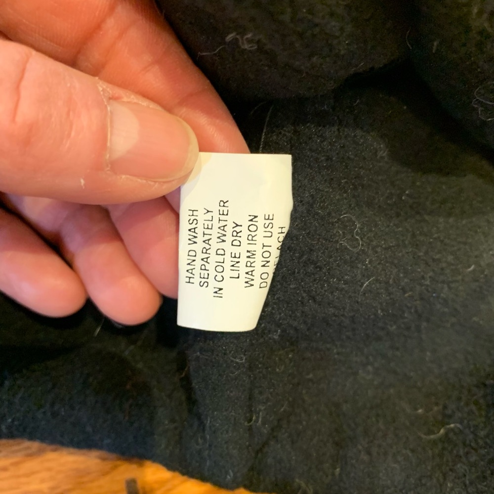 Wool Rabbit Toque Handmade in Nepal - Adult - Picture 6 of 6